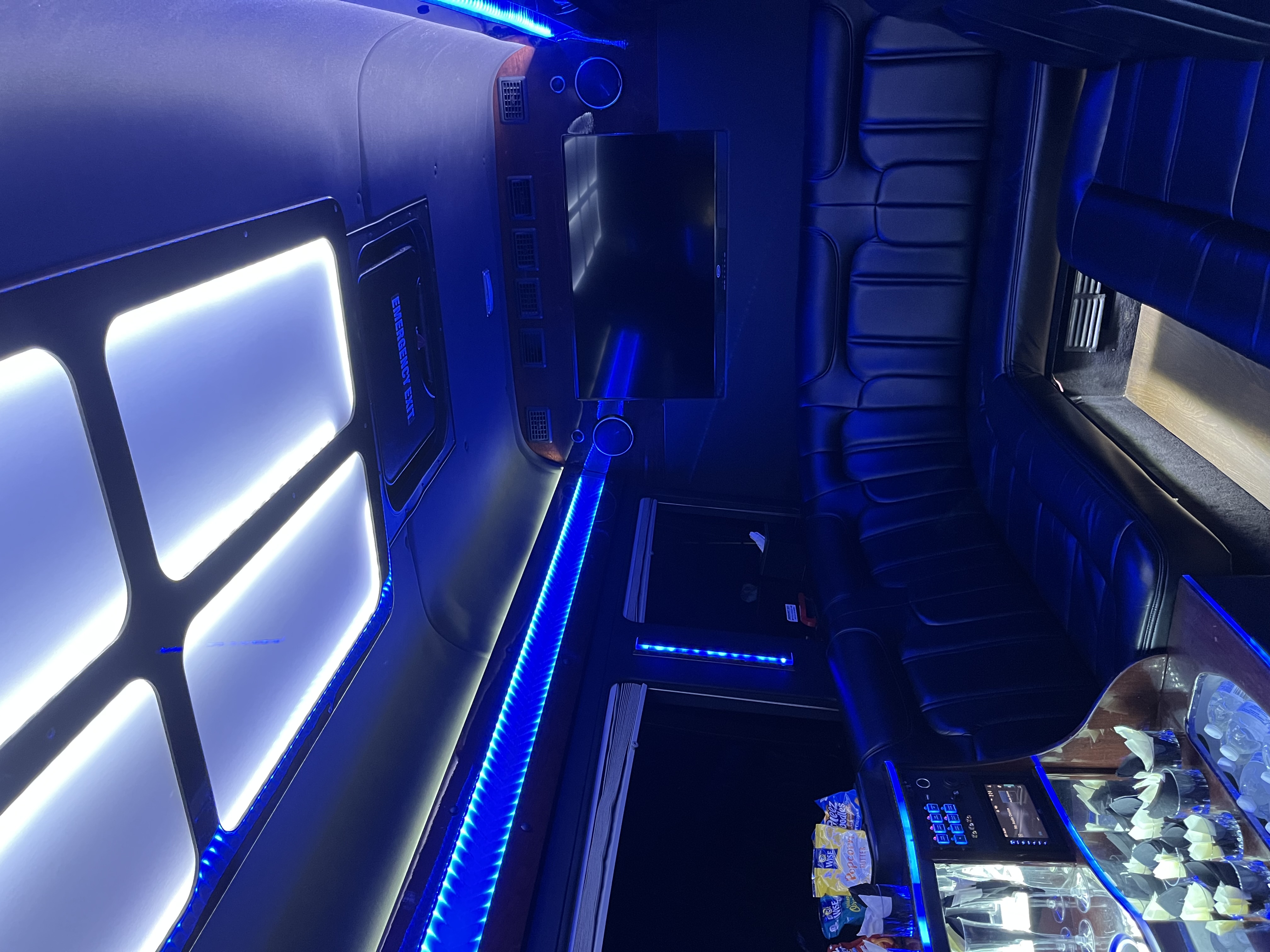 716 Limousine Fleet - gallery image of 14 pax luxury limo buses